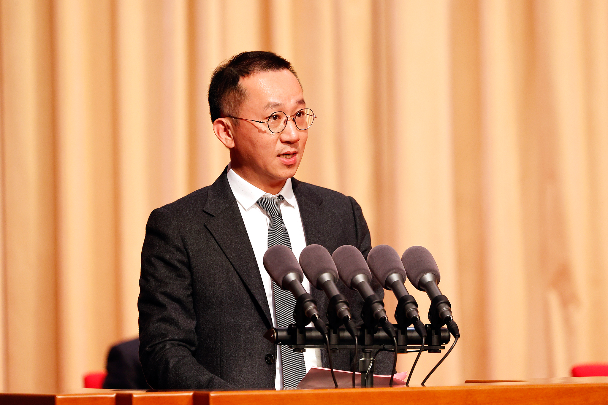 1-1--20210216泉州市民營經濟發展動員會-泉州晚報-陳曉東-攝.jpg